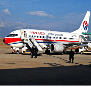 万州五桥机场物流航空快运业稳步发展的原因是什么？